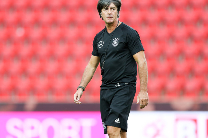 Jogi Löw während des Abschlusstrainings in Prag.