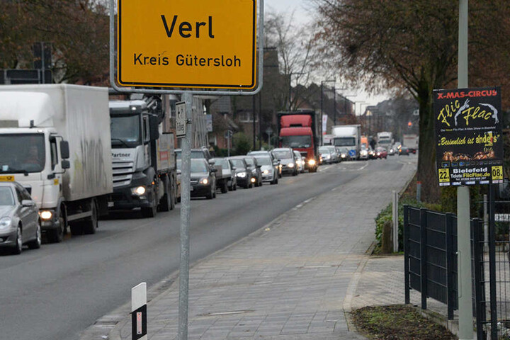 Der Verkehr staute sich kilometerweit.