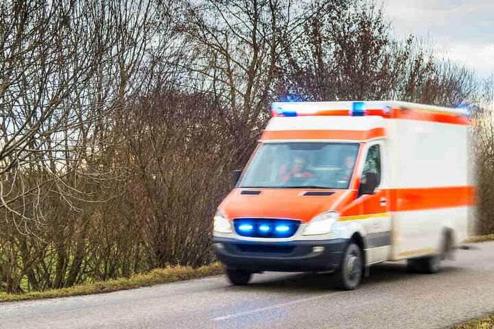 Die weibliche Person wurde ins Krankenhaus gebracht, konnte aber nicht mehr gerettet werden.