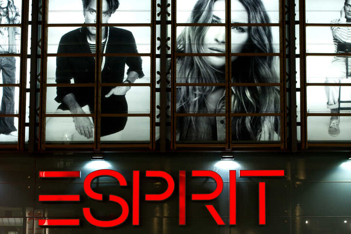 Esprit beschäftigt etwa 2800 Vollzeitkräfte und betreibt 140 Läden in Deutschland.
