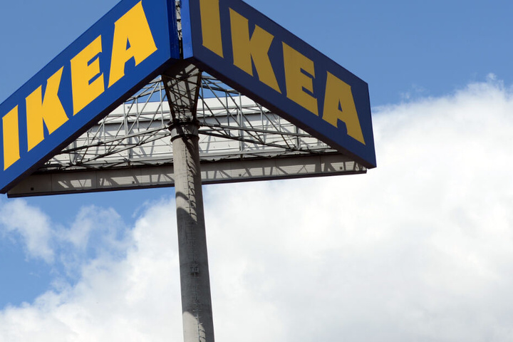 Eine Anzeige bei IKEA war der Grund für Saras emotionale Reaktion.