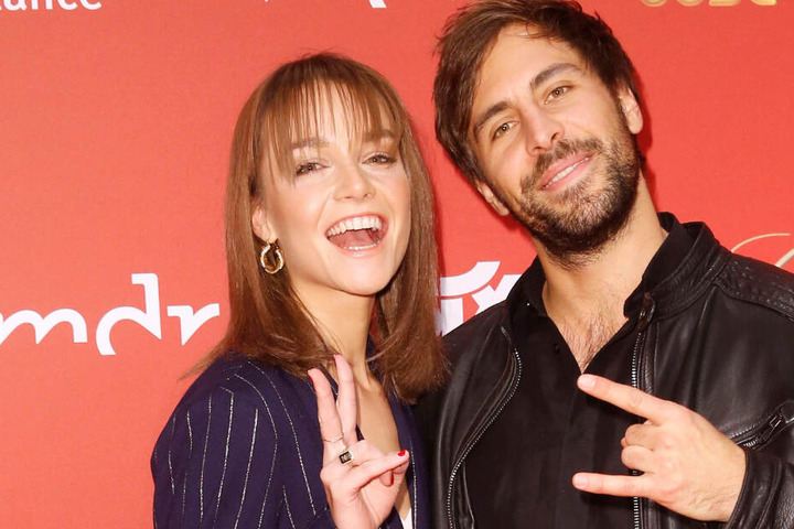 Max Giesinger und Sängerin Lotte versuchten bei der Anreise, aufs Fliegen zu verzichten.