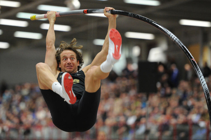Tim Lobinger ist ehemaliger Weltklasse-Stabhochspringer, holte 2003 den WM-Titel im englischen Birmingham.