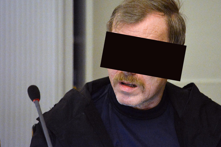 Helmut S. ist wegen Mordes an der 18-jährigen Heike Wunderlich angeklagt.