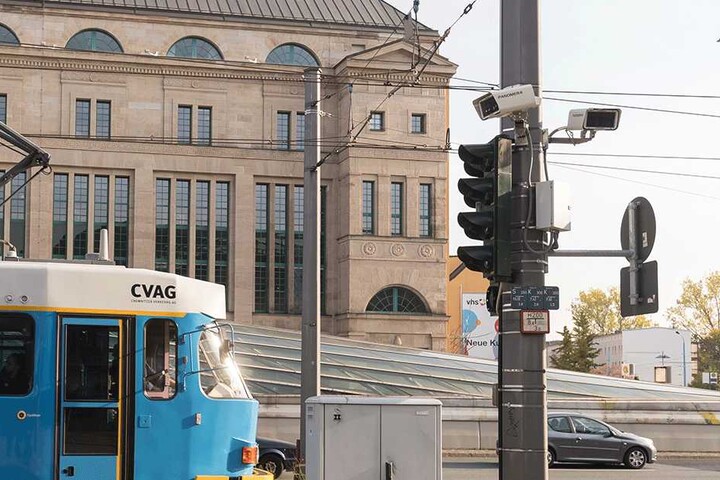 Vier Kameras will C3 an der Stadthalle installieren. Bisher liegt die datenschutzrechtliche Genehmigung nicht vor.