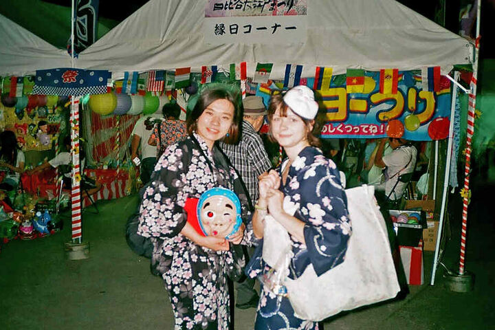Elisa (rechts) mit ihrer japanischen Freundin Nunome-san.