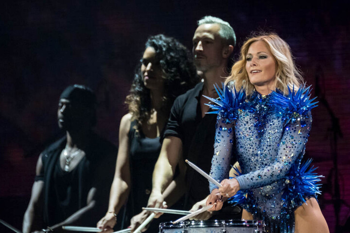 Sie singt, sie tanzt, sie trommelt – Multitalent Helene Fischer.