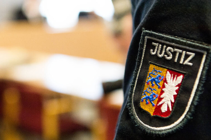 Ein 29-Jähriger muss sich ab Dienstag vor dem Landgericht in Lübeck wegen Vergewaltigungsvorwürfen verantworten.