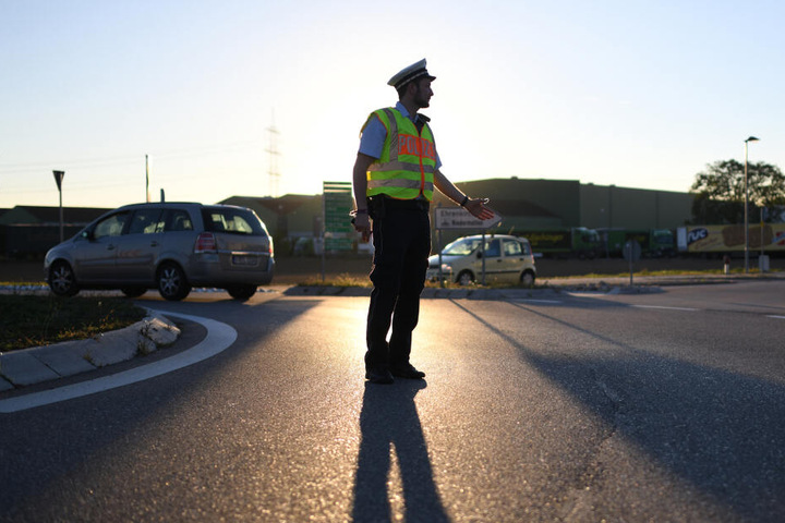 Die Polizei kontrollierte genau den richtigen Wagen. (Symbolbild)