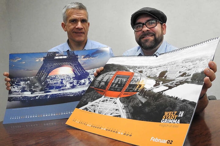 Grimmas Bürgermeister Matthias Berger (l.) und der kreative Kopf des Projektes, Axel Büchler, präsentieren stolz ihren originellen Jahreskalender.