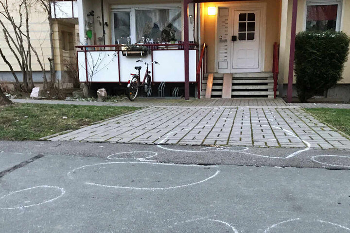 Ermittler sicherten nach dem versuchten Mord zahlreiche Spuren am Alfred-Delp-Ring.