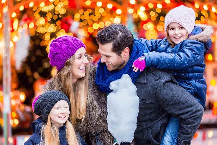 Ein Bummel über den Weihnachtsmarkt erfreut Große und Kleine - besonders, wenn man einen kleinen stimmungsvollen Markt besucht.