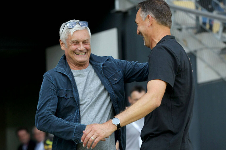 Armin Veh (l.) beim Testspiel gegen den SSV Reutlingen.