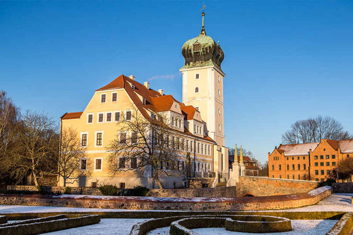 Top 2 im deutschlandweiten Sonnen-Ranking - da strahlt nicht nur das Schloss Delitzsch im winterlichen Sonnenschein.
