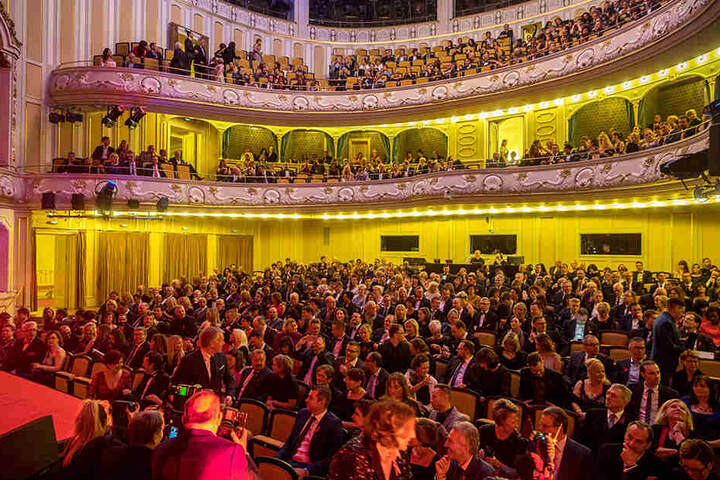 Nach einem Jahr im Kulturpalast kehrt die Hope-Gala 2018 ins Schauspielhaus zurück.