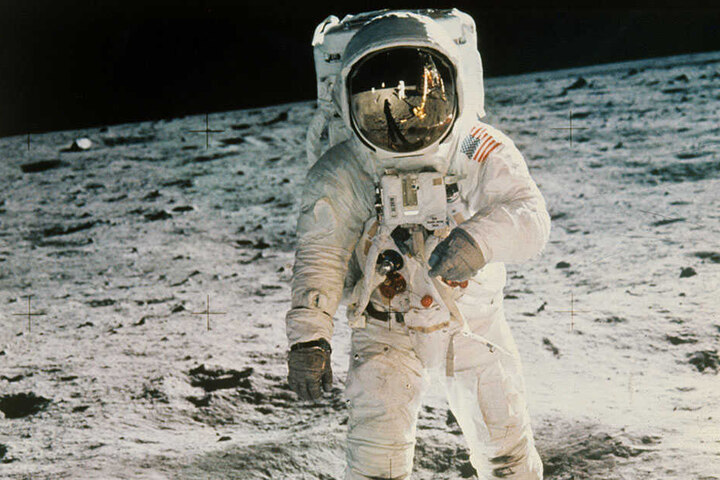 Vor 50 Jahren betrat erstmals ein Mensch den Mond. Für den Dresdner Wissenschaftler ist es das Größte, was die Raumfahrt in ihrer Geschichte zu bieten hat - bisher!