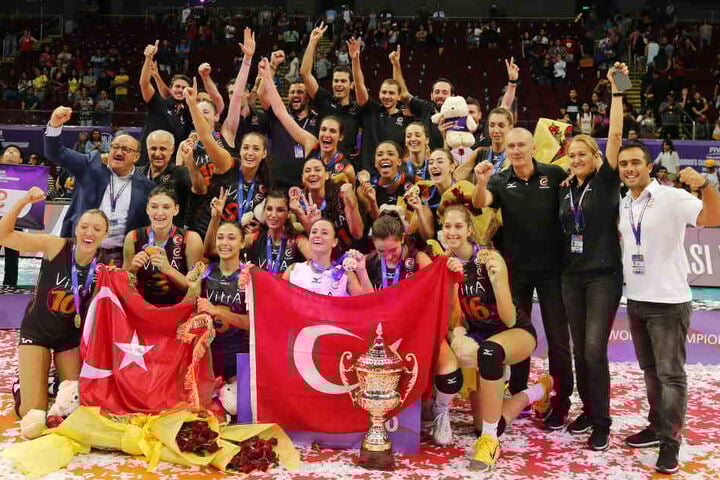 2016 gewann Eczacibasi Vitra Istanbul gegen Pomi Casalmaggiore die Volleyball Women's Wolrd Championship.
