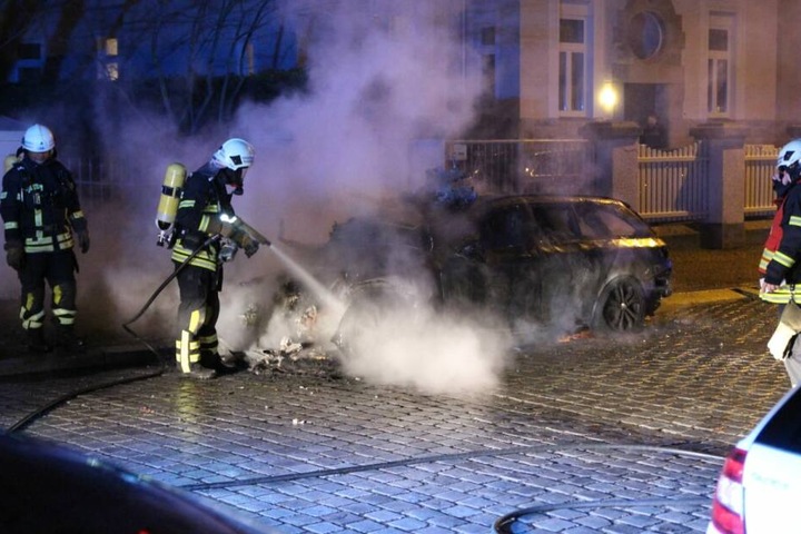 Das teure Gefährt brannte komplett aus.
