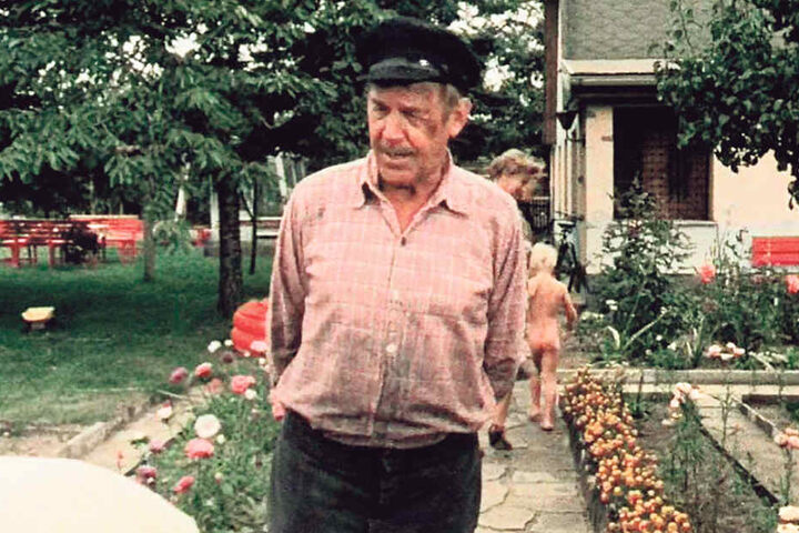 Herbert Köfer in Werner Höppners Gartensparte 559: Diese Serienszenen wurde
1981 gedreht.