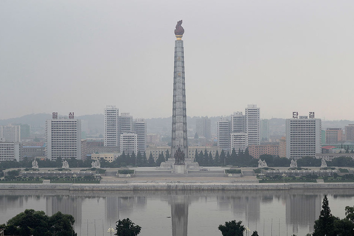 Das Monument der Chuch'e-Ideologie in Pjöngjang.