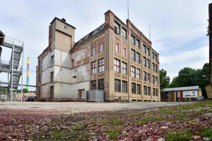 Die Riesen-Party steigt in der alten Industriebrache K40 in der Schönherrfabrik.