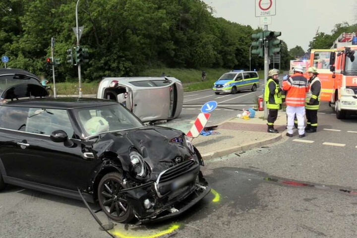 Die Feuerwehr war mit etwa 40 Kräften vor Ort.