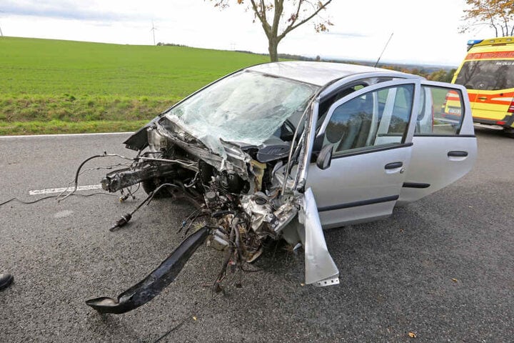 Beim Mitsubishi wurde der Motorblock herausgerissen.