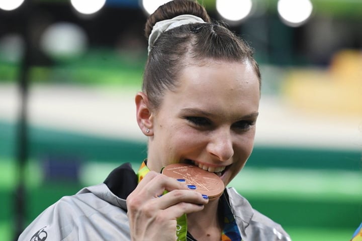 Turnerin Sophie Scheder gewann die Wahl zu Sachsens Sportlerin des Jahres mit 18,69 Prozent der Stimmen.