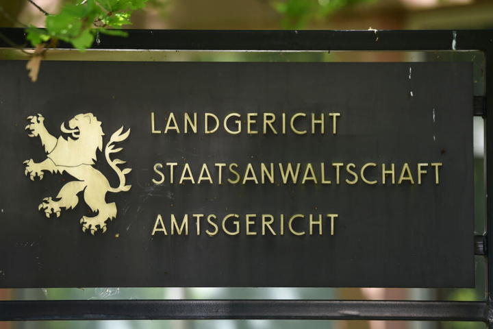 Der Prozess wird vor dem Landgericht Marburg verhandelt.