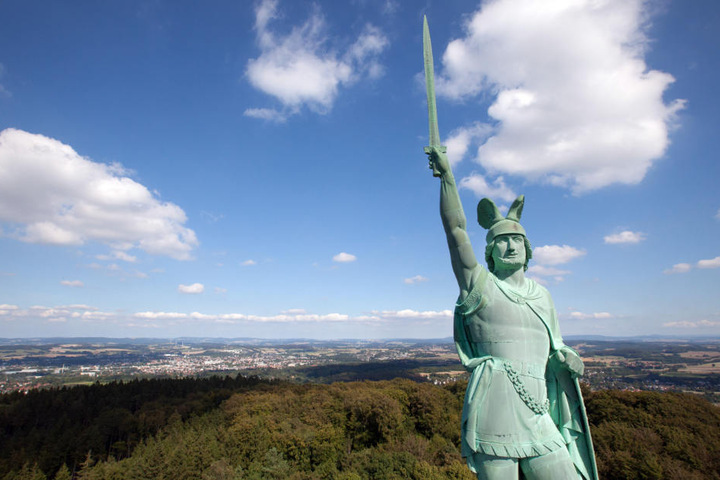 Aufgrund der Sturmschäden können die Bäume um den Hermann immer noch gefährlich sein.