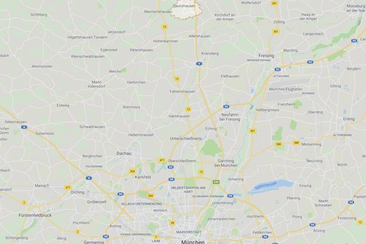 Auf der Autobahn 9 bei Paunzhausen im Landkreis Freising hat sich ein Zwischenfall ereignet.
