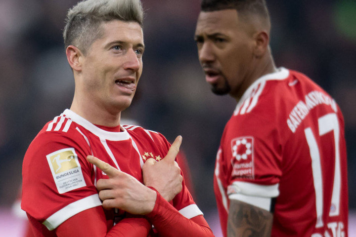 Robert Lewandowski (l.) und Jérôme Boateng sorgen beim FC Bayern München nicht gerade für Ruhe.