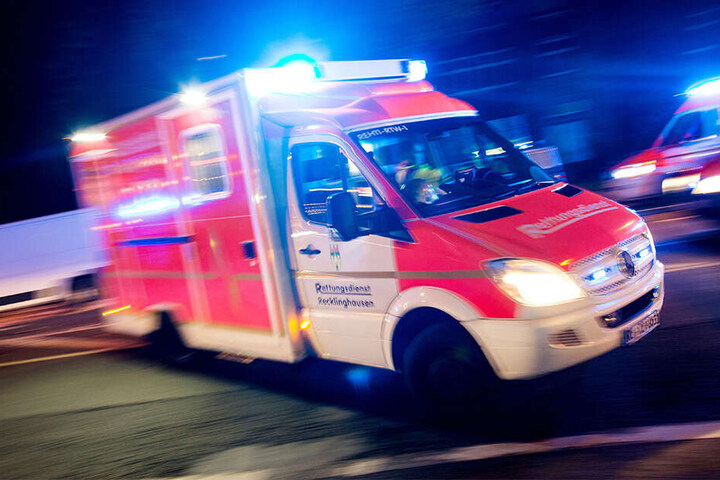 Der Mann wurde bei dem Unfall verletzt. (Symbolbild)
