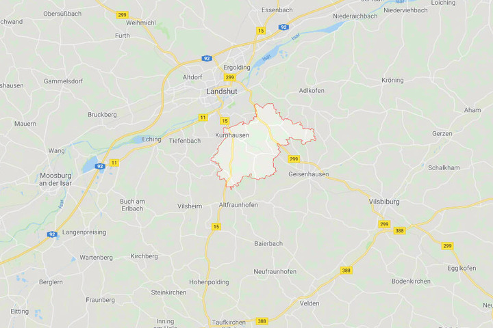 In Kumhausen in Bayern soll es zu dem Übergriff auf den Minderjährigen gekommen sein.
