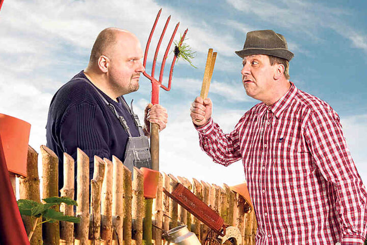 In „Laubenpieper“ stehen Peter Flache (47, l.) und Thomas Böttcher (51)
hinterm Gartenzaun.