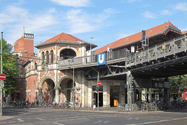 Zwischen dem Schlesischen Tor (Foto) und dem Halleschen Tor werden vom 12. Juni bis 29. Juli keine Züge der U1 fahren.