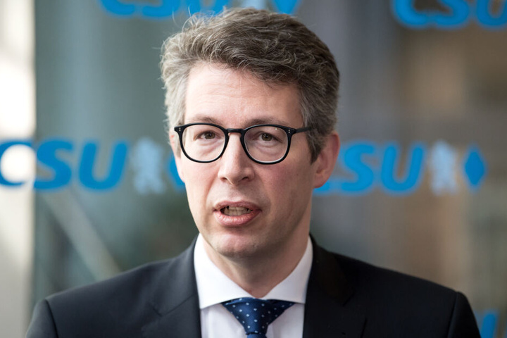 CSU-Generalsekretär Markus Blume fordert: "Imame müssen Deutsch sprechen."
