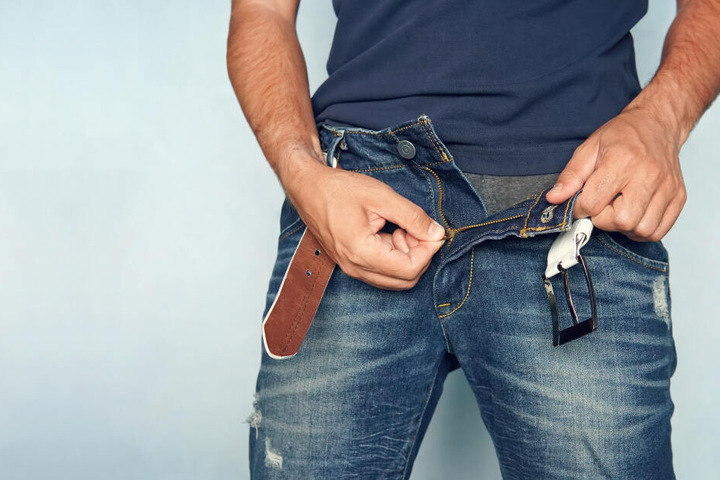 Der Mann soll seinen Penis gezeigt haben (Symbolbild).