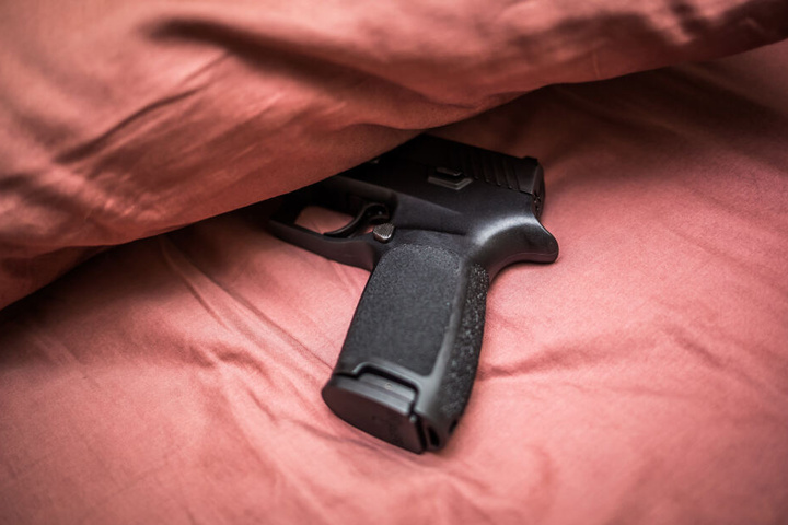 Bei dem Mann wurde eine PTB-Waffe gefunden (Symbolbild).