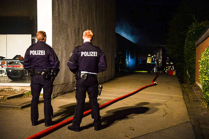 Die Polizei ermittelt jetzt wegen Brandstiftung.
