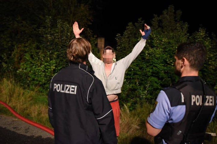 Der Eigentümer musste zeitweise festgenommen werden