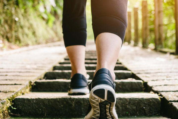 In Konstanz holte sich ein Mann vor einer Joggerin einen runter. (Symbolbild)