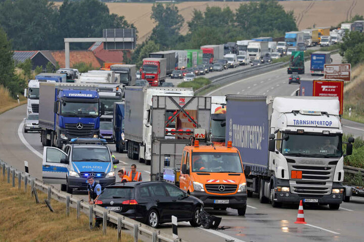 Der Stau behinderte zur Mittagszeit den Verkehr auf der A4 in Fahrtrichtung Dresden/Chemnitz.