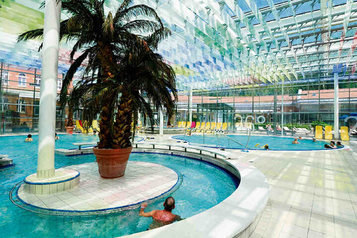 Solider Platz 12 bei der Besucherwertung: die Soletherme im Kurbad von Bad Elster.