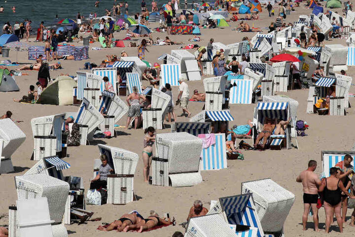 Der Warnemünder Strand ist ein beliebtes Ausflugsziel.
