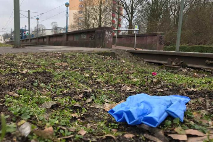 Der Junge wurde bei dem Unfall leicht verletzt.