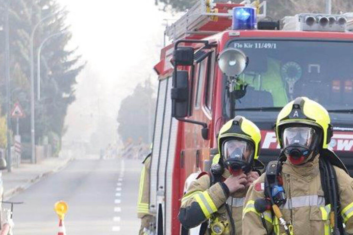 Die Feuerwehr lüftete den Laden gut durch. (Symbolbild)