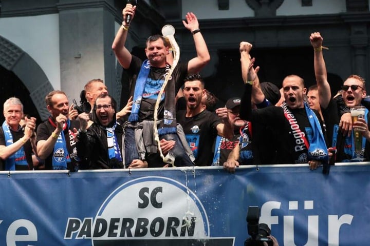 Der SC Paderborn hat eine erfolgreiche Zweitliga-Saison hinter sich gebracht.