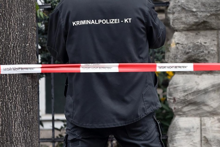 Kriminalisten fanden am Tatort in Britz auch Spuren des Verdächtigen (Symbolfoto).