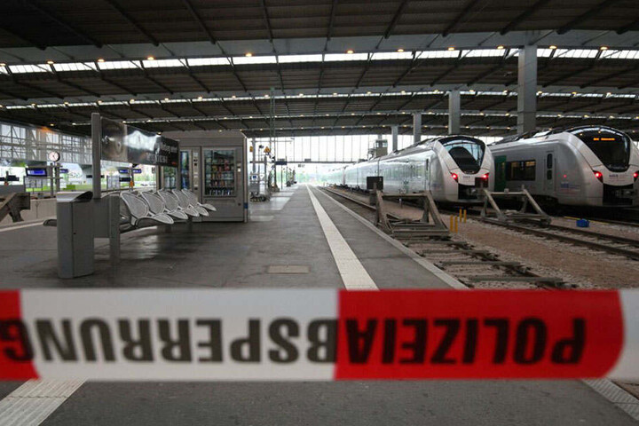 Der verdächtige Gegenstand wurde gegen 15.40 Uhr entdeckt.